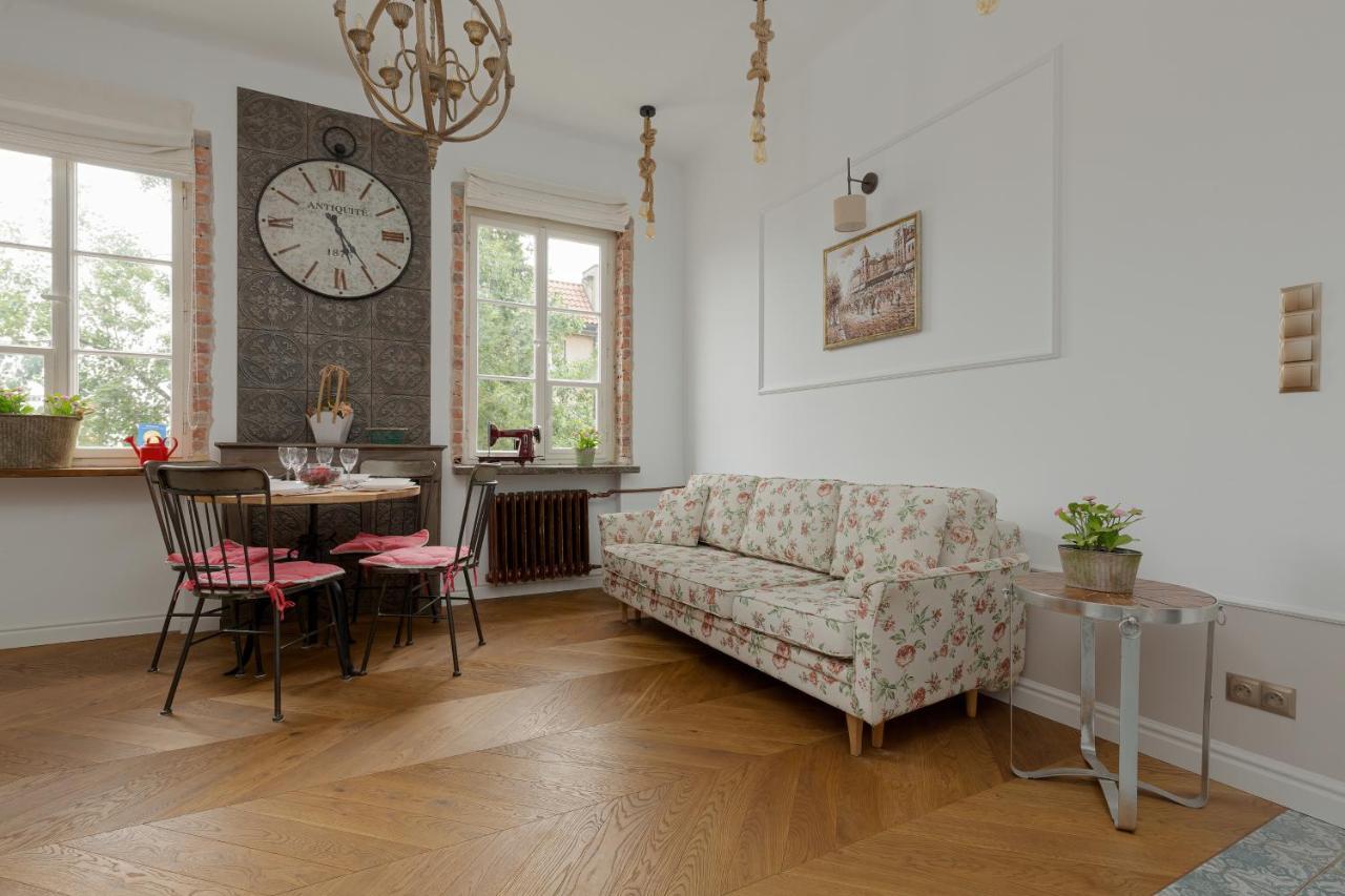 Apartment On The Warsaw Square By Noclegi Renters Buitenkant foto