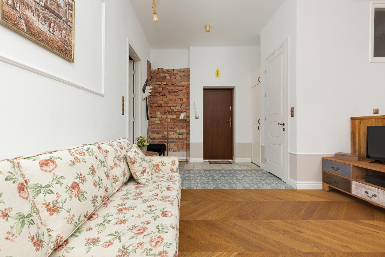 Apartment On The Warsaw Square By Noclegi Renters Buitenkant foto