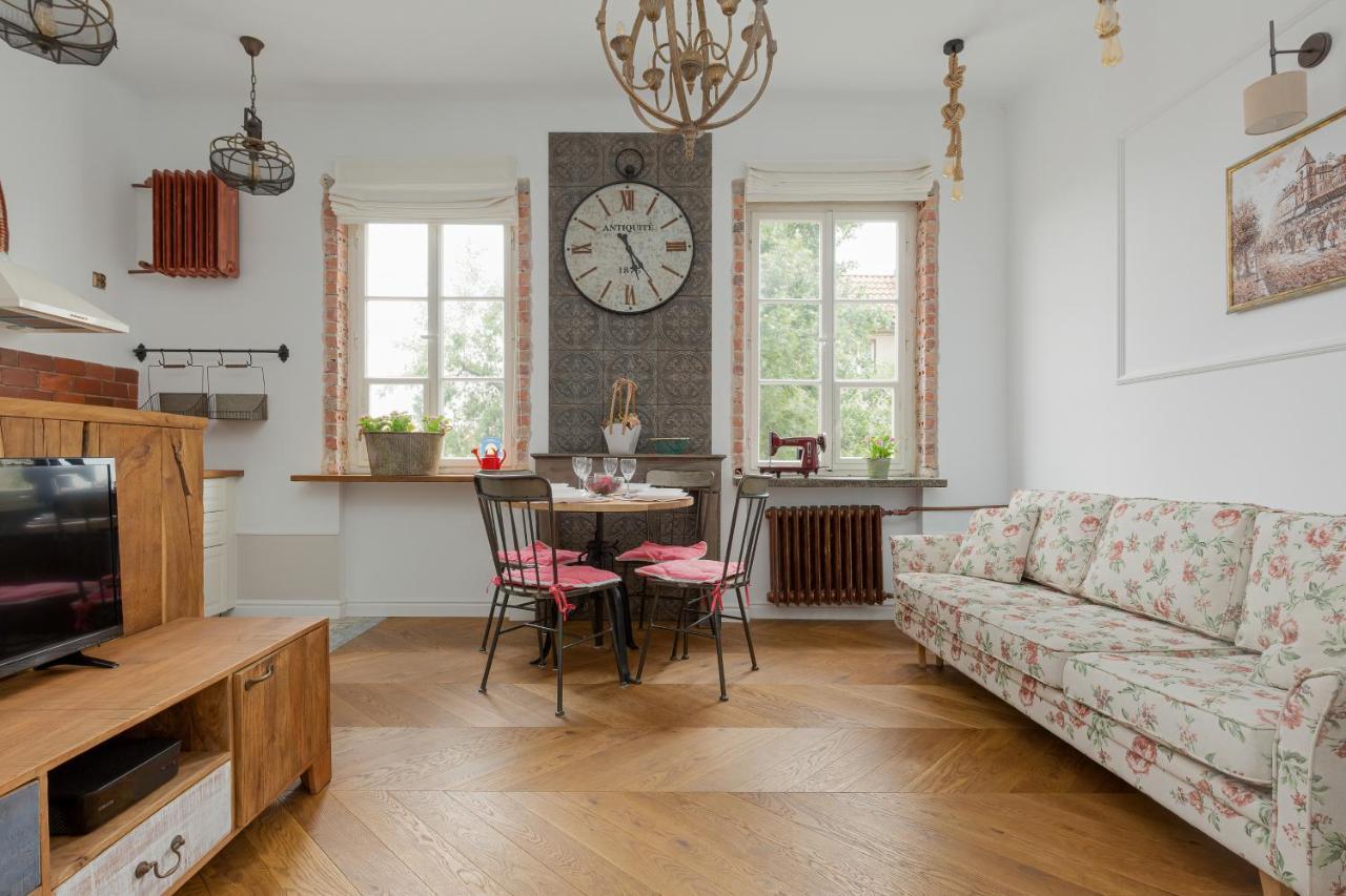 Apartment On The Warsaw Square By Noclegi Renters Buitenkant foto